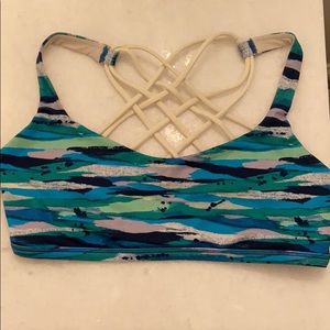 Lululemon sports bra